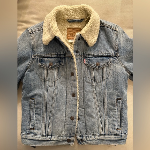 Levi’s Original Sherpa Trucker Jean Jacket - Picture 2 of 8